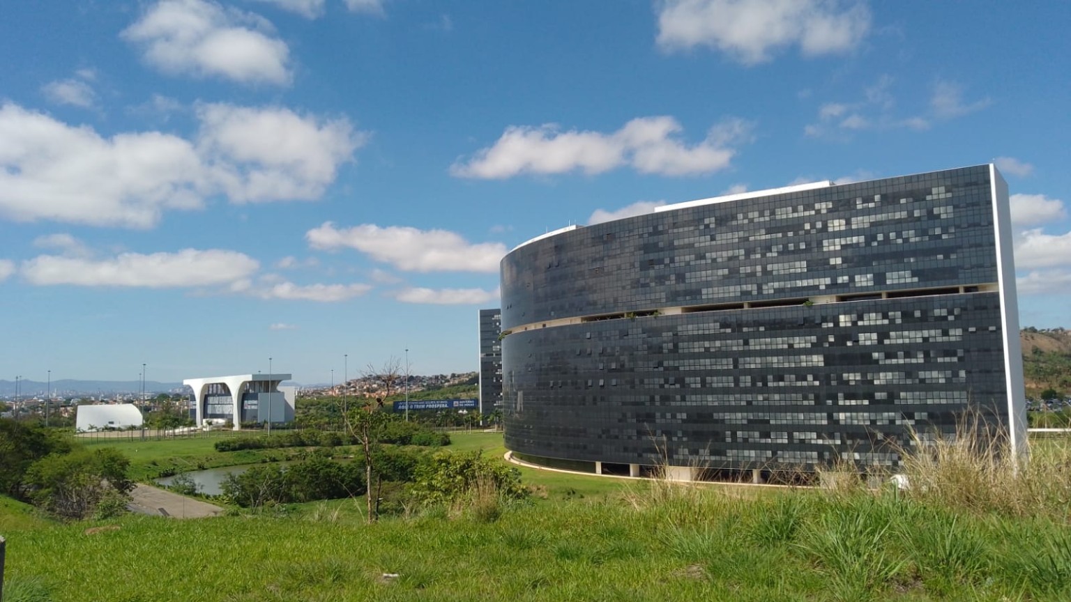 Exposição - Halls dos Prédios