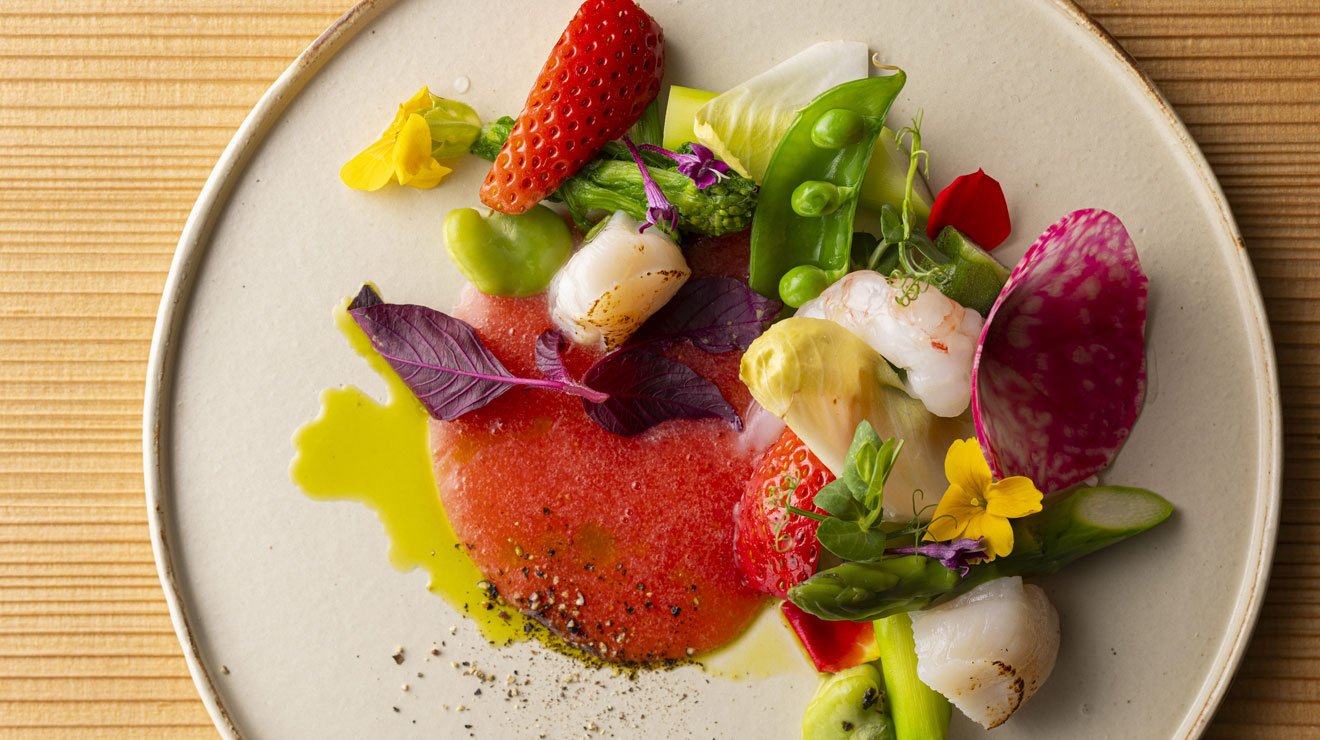 Kirazu chef preparing premium Hokkaido wagyu with precision and craftsmanship