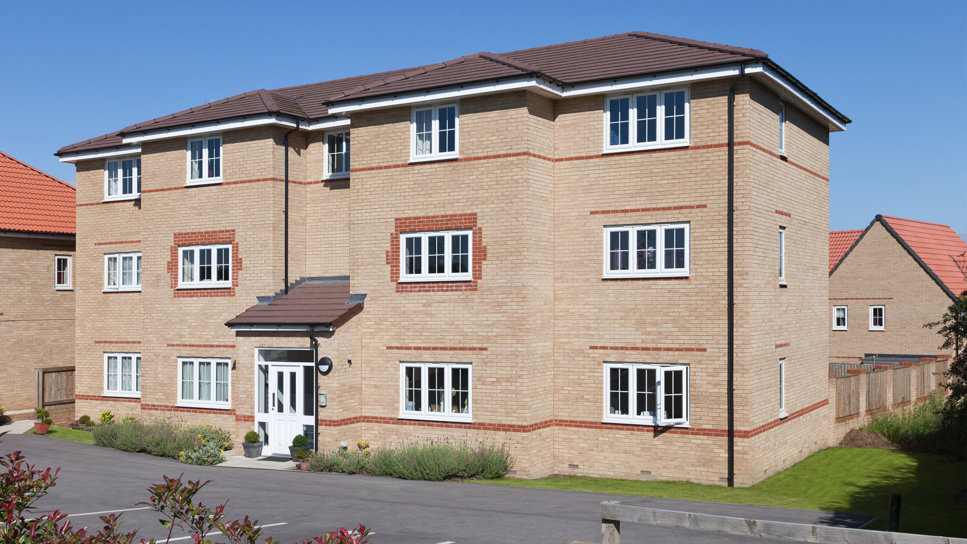 Commercial block and estate roofline services for property managers