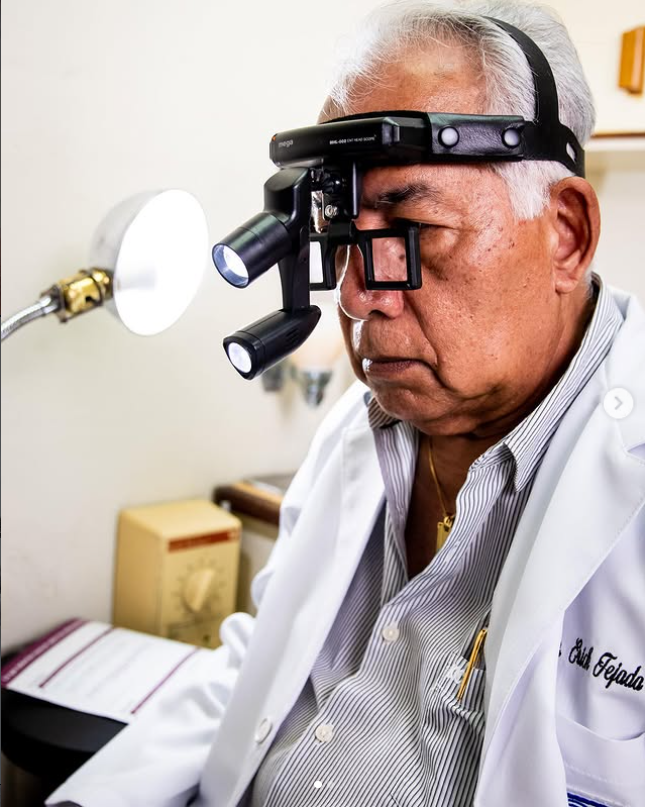 Dr. Erick Tejada - Ginecólogo y Colposcopista en Ciudad de Panamá