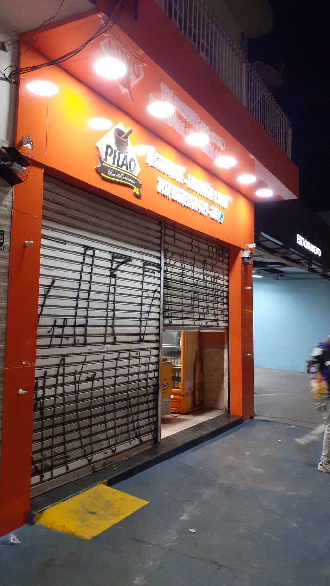 Instalação de Fachada Comercial