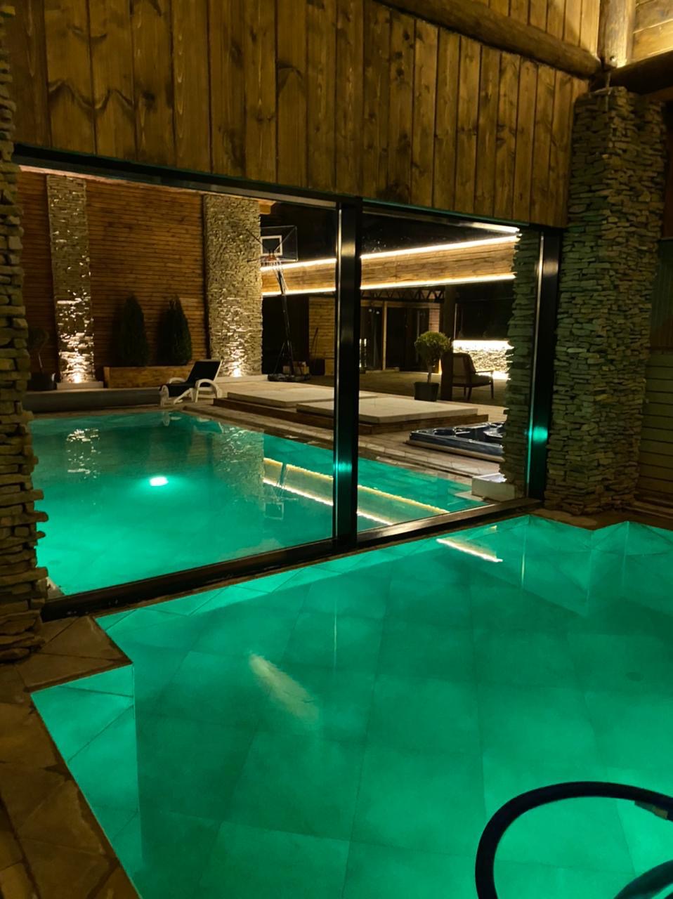 Гостиная с камином