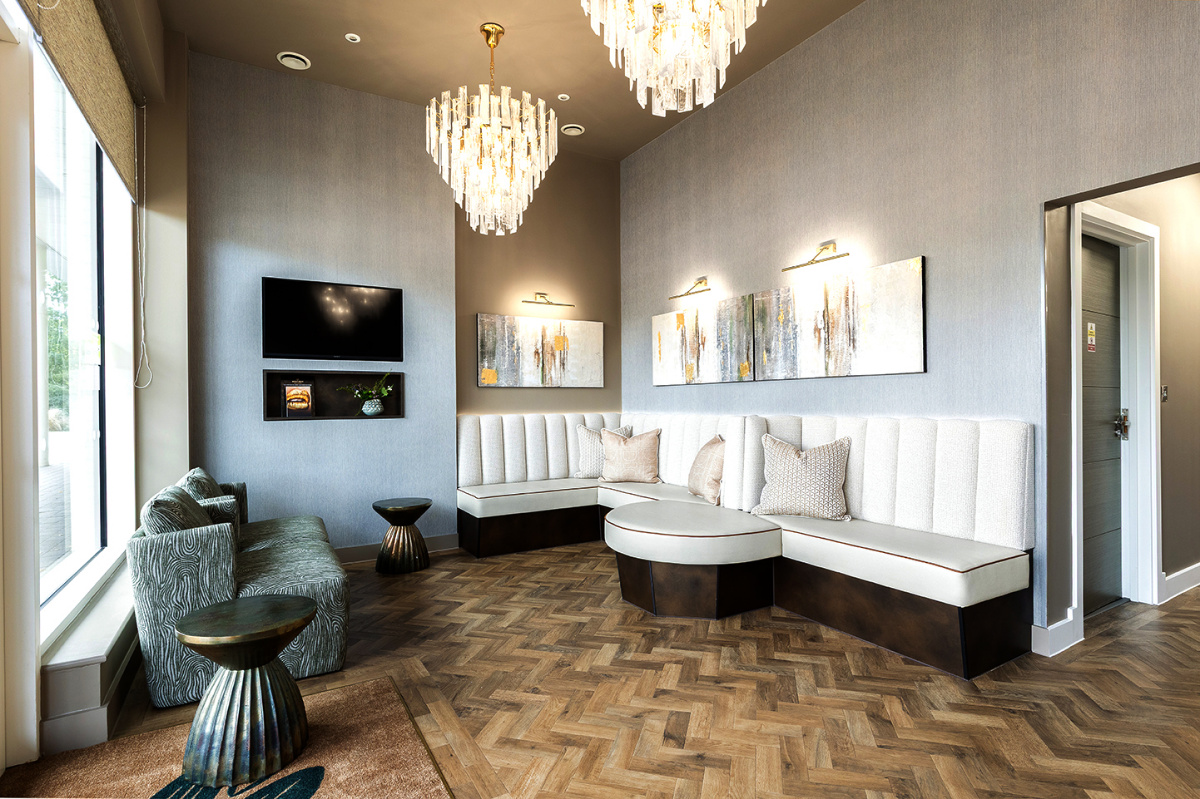 Beaulieu Dental - Modern and comfortable dental care environment Beaulieu Dental Chelmsford - Comfortable dental treatment room