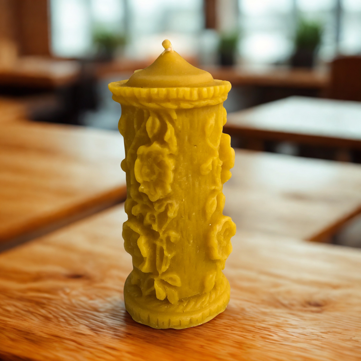 Auksinė Elegancija - bičių vaško žvakė