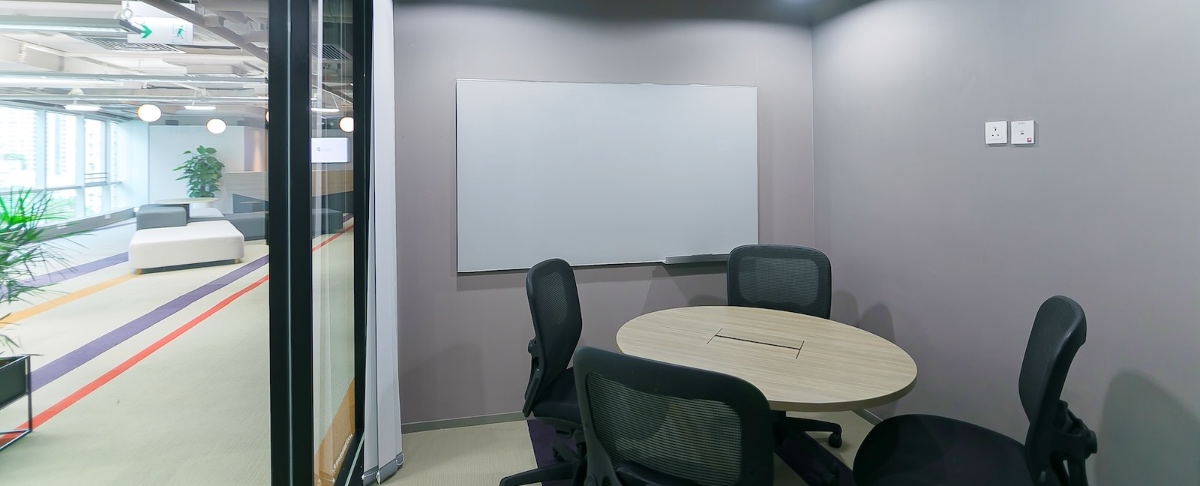 Room Linen / Yak / Silk