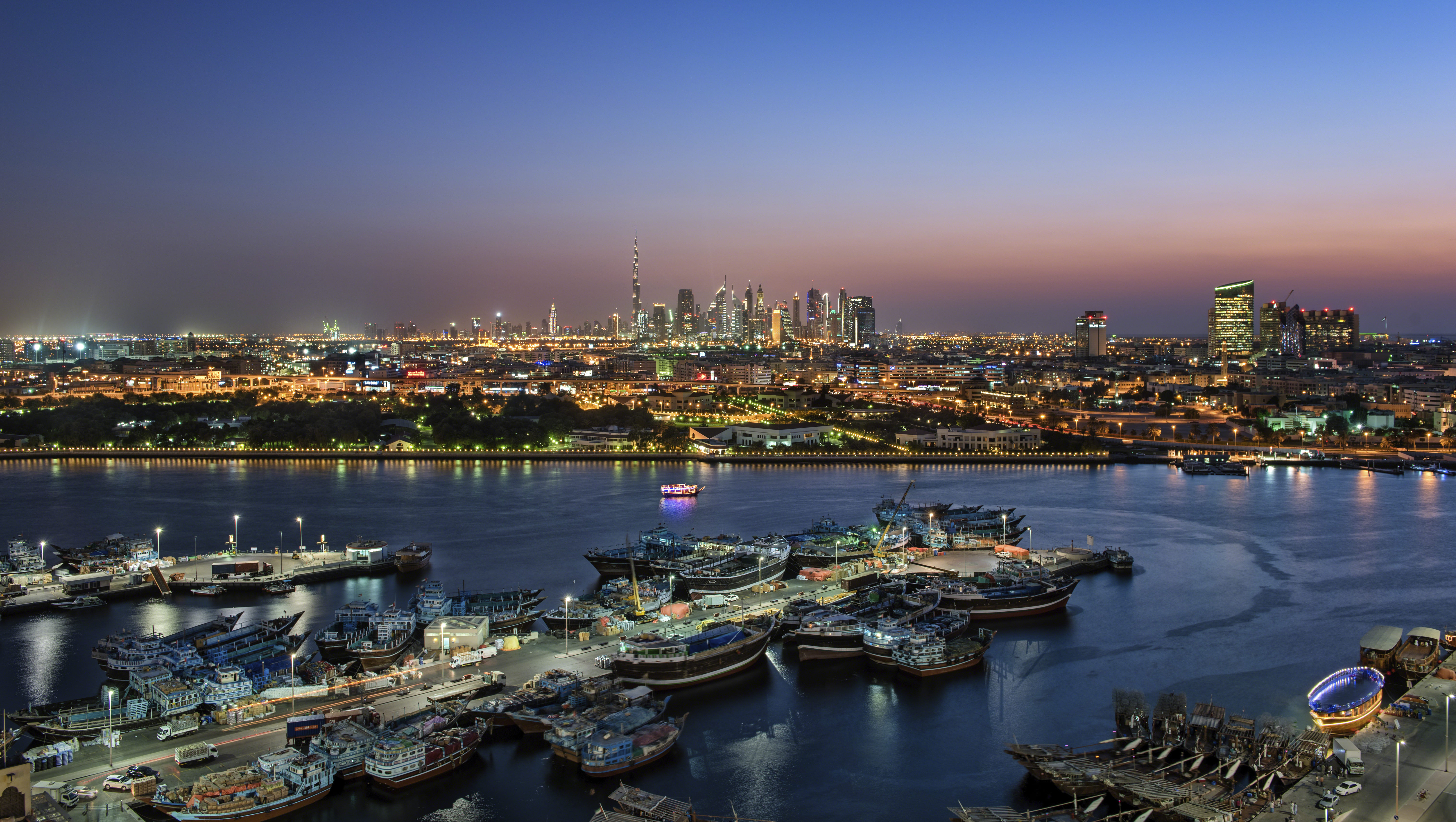 ドバイマリーナのウォーターフロント