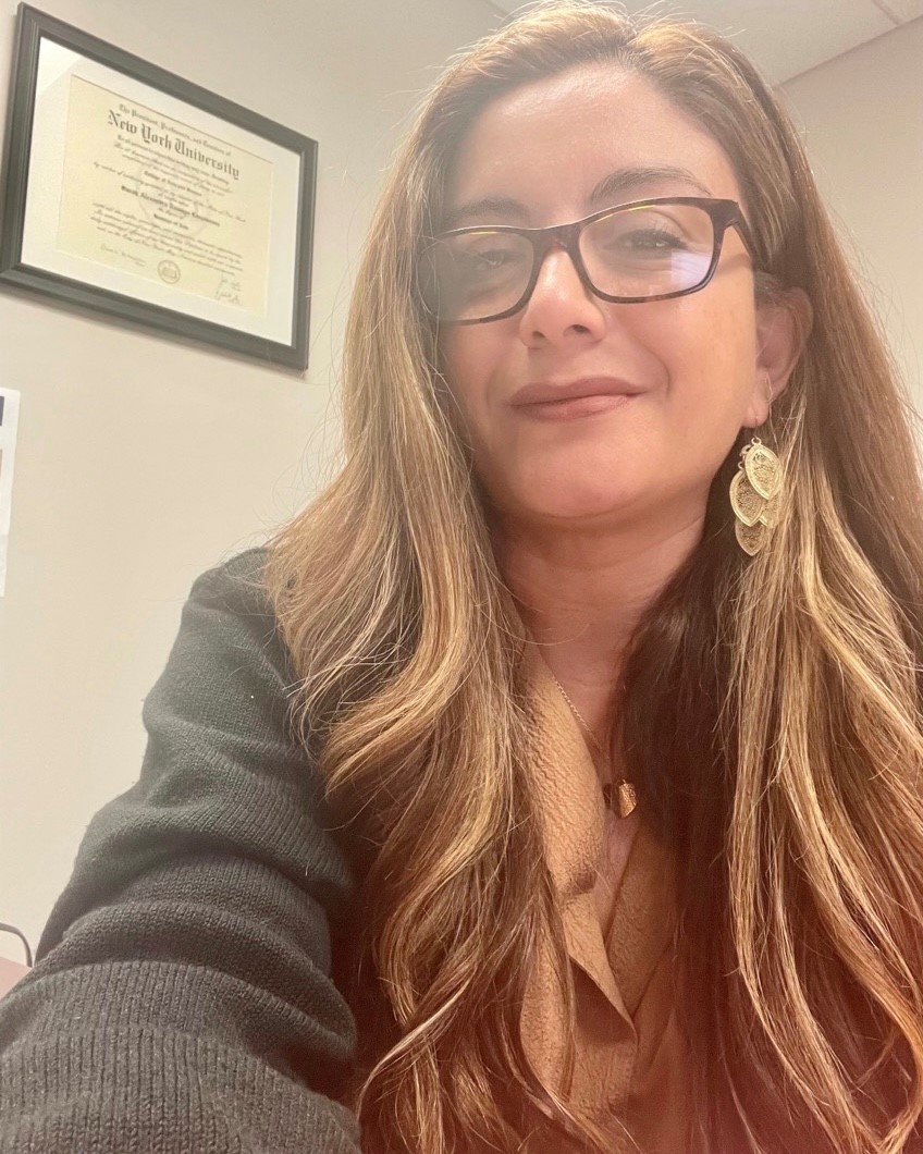 College counselor guiding students through their college planning journey