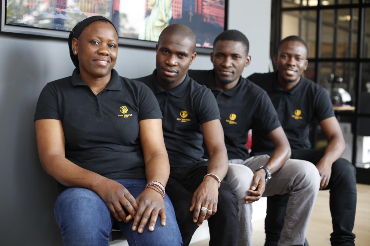 Équipe KYNT Propreté - Professionnels du housekeeping