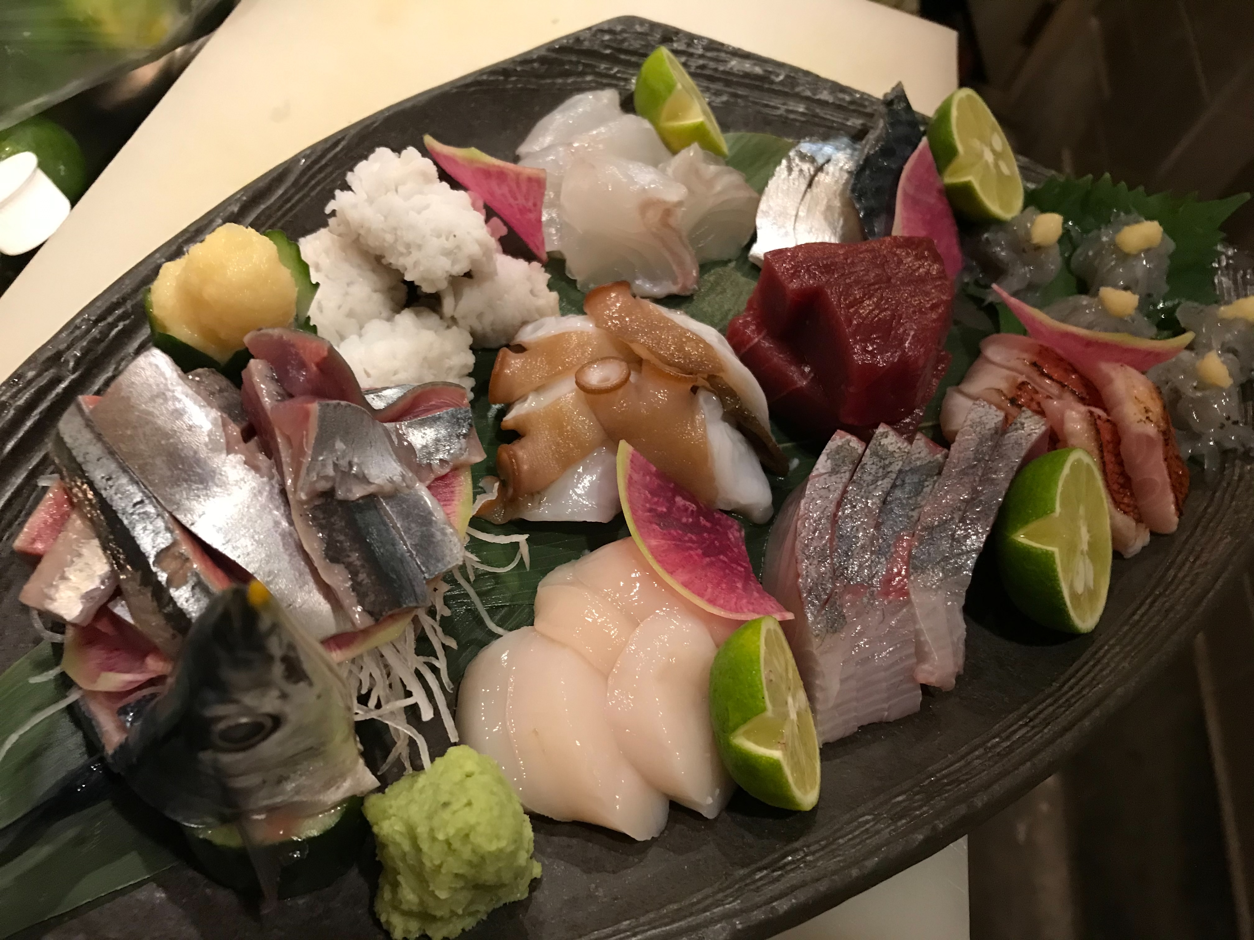 くいもん家K's 新鮮な刺身盛り合わせ