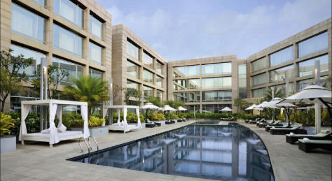 HILTON HOTEL EGL, DOMLUR