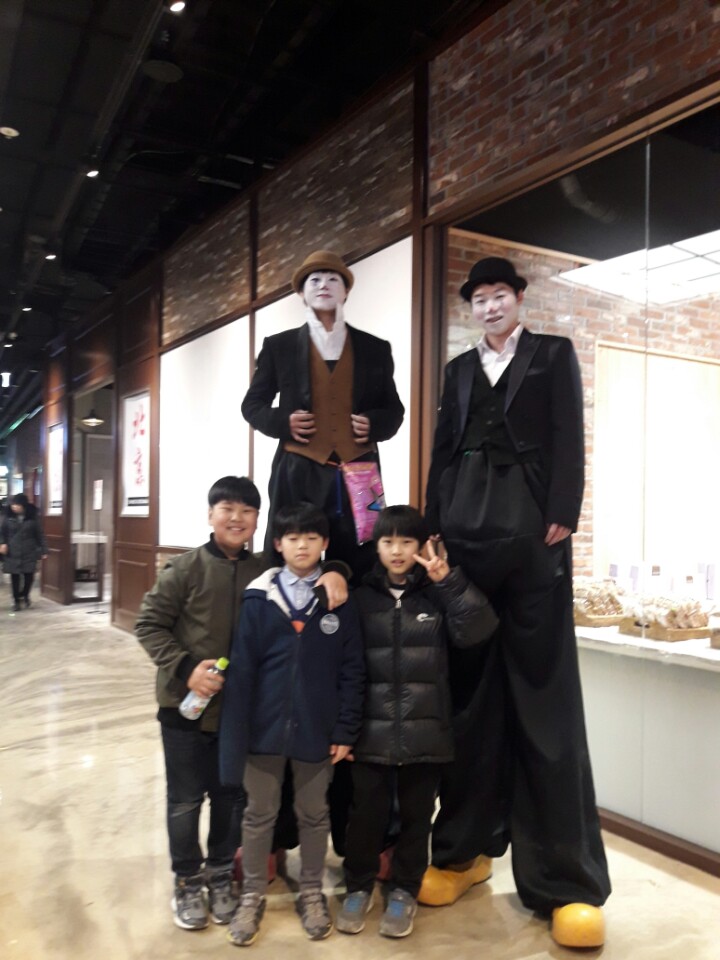 공연 후 기념사진