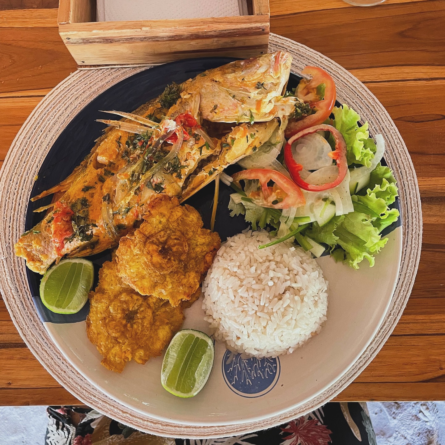Restaurante con vista al mar