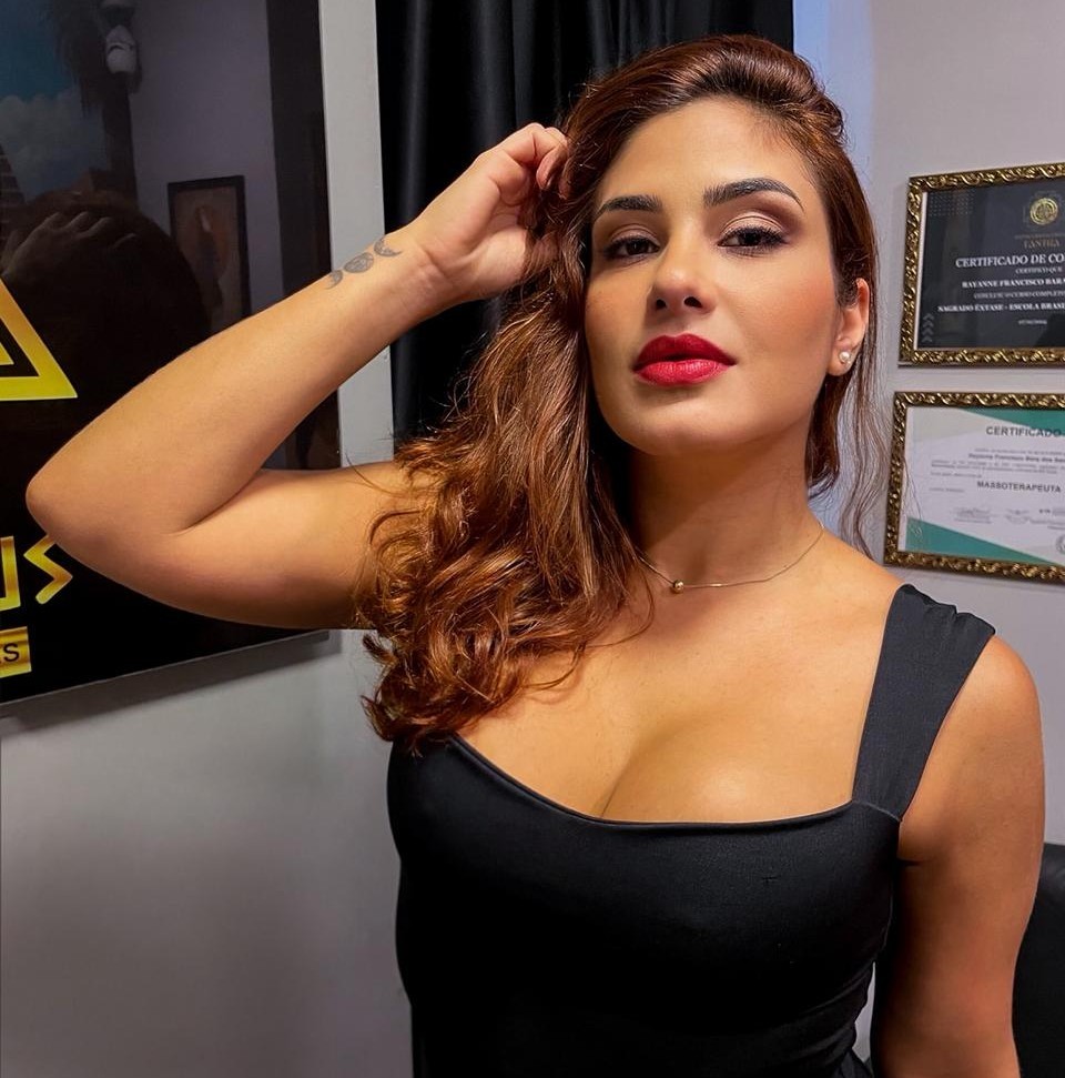 Márcia — Massagista Certificada no Spa Egípcio Rio de Janeiro | Massagem Terapêutica e Sensorial