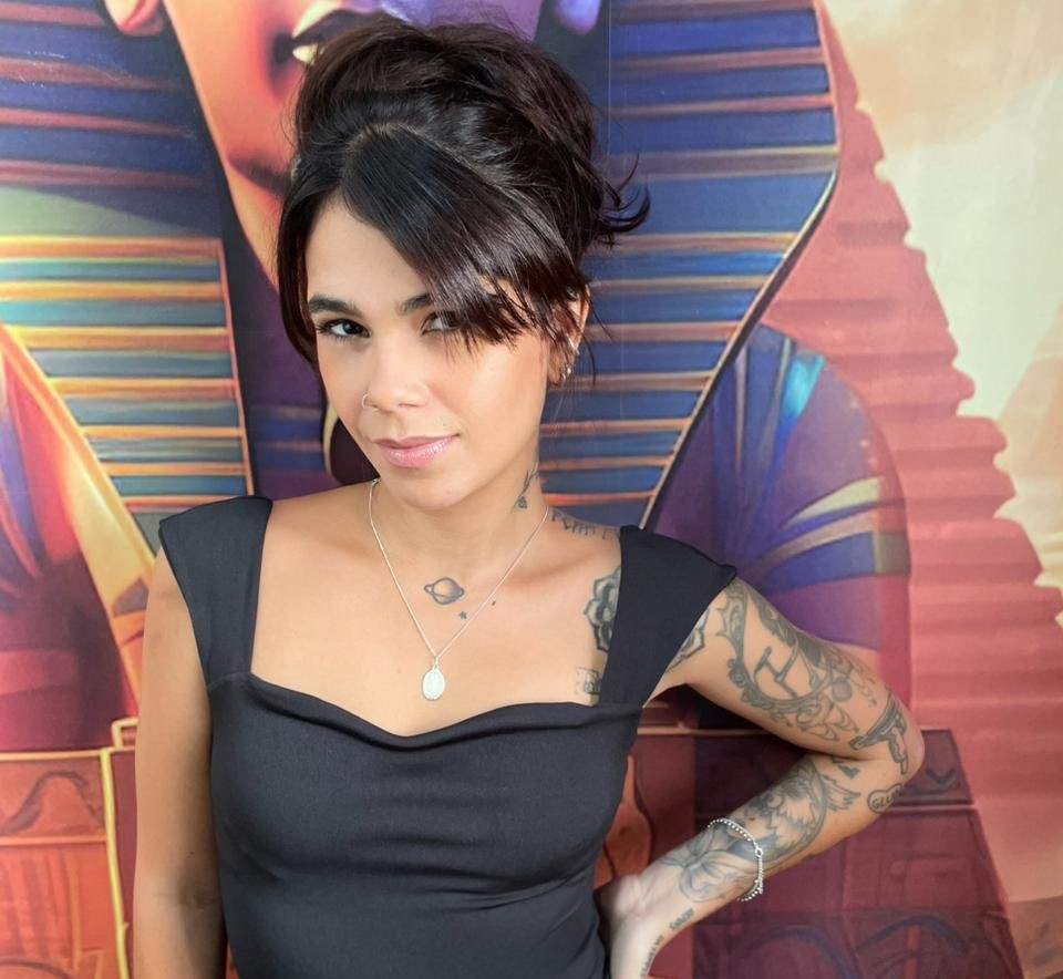 Ellora — Massagista Certificada no Spa Egípcio Rio de Janeiro | Massagem Terapêutica e Sensorial