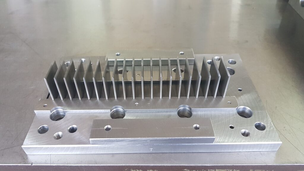 Mecanizado y Prensas - servicios de matricería y mecanizado en Madrid