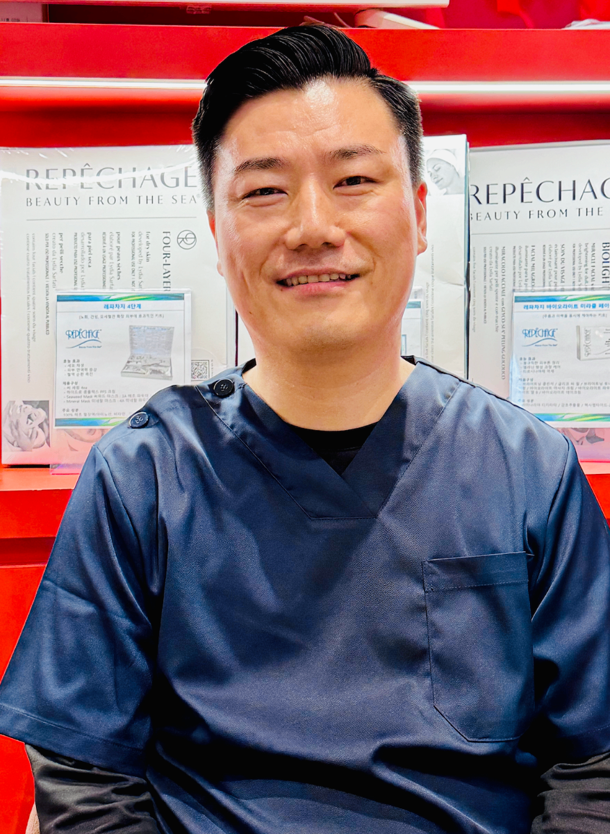 젠스파 헨리 원장 - 생활통증 솔루션 · DR.3.0 바디 밸런싱케어 헨리 원장 프로필