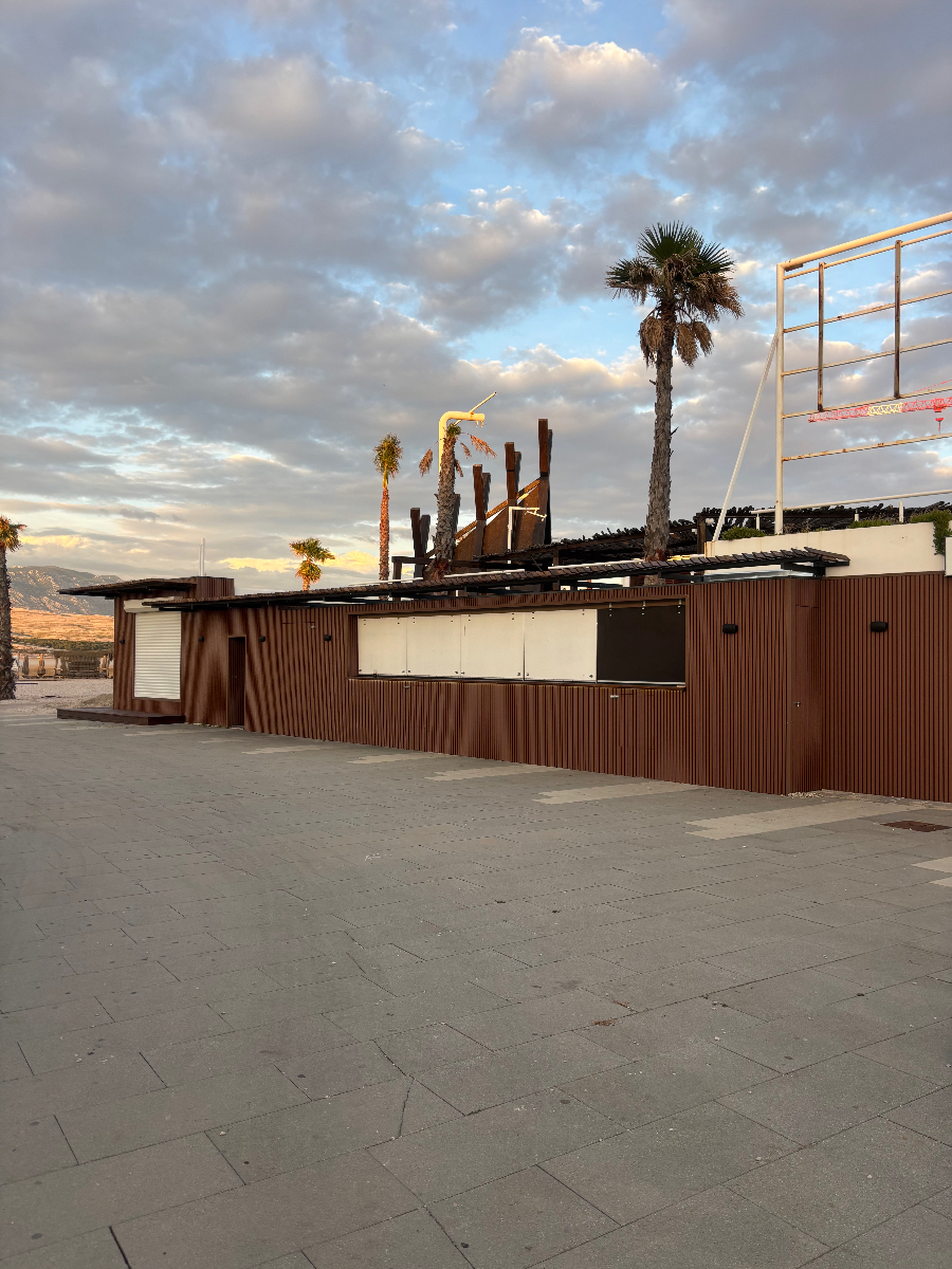 Custom Facade - Retail Store Zrće Beach