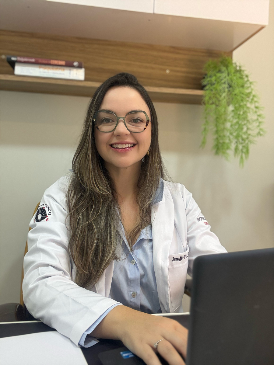 Dra. Jennyfer Domingues