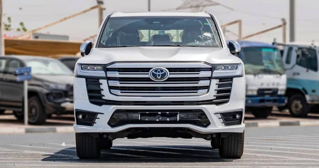 TOYOTA LAND CRUISER VXR 2026