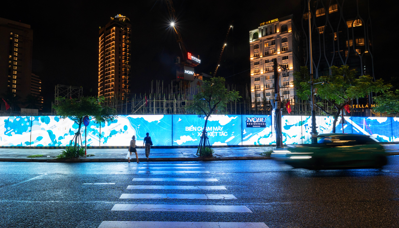 NOBU DANANG HOARDING