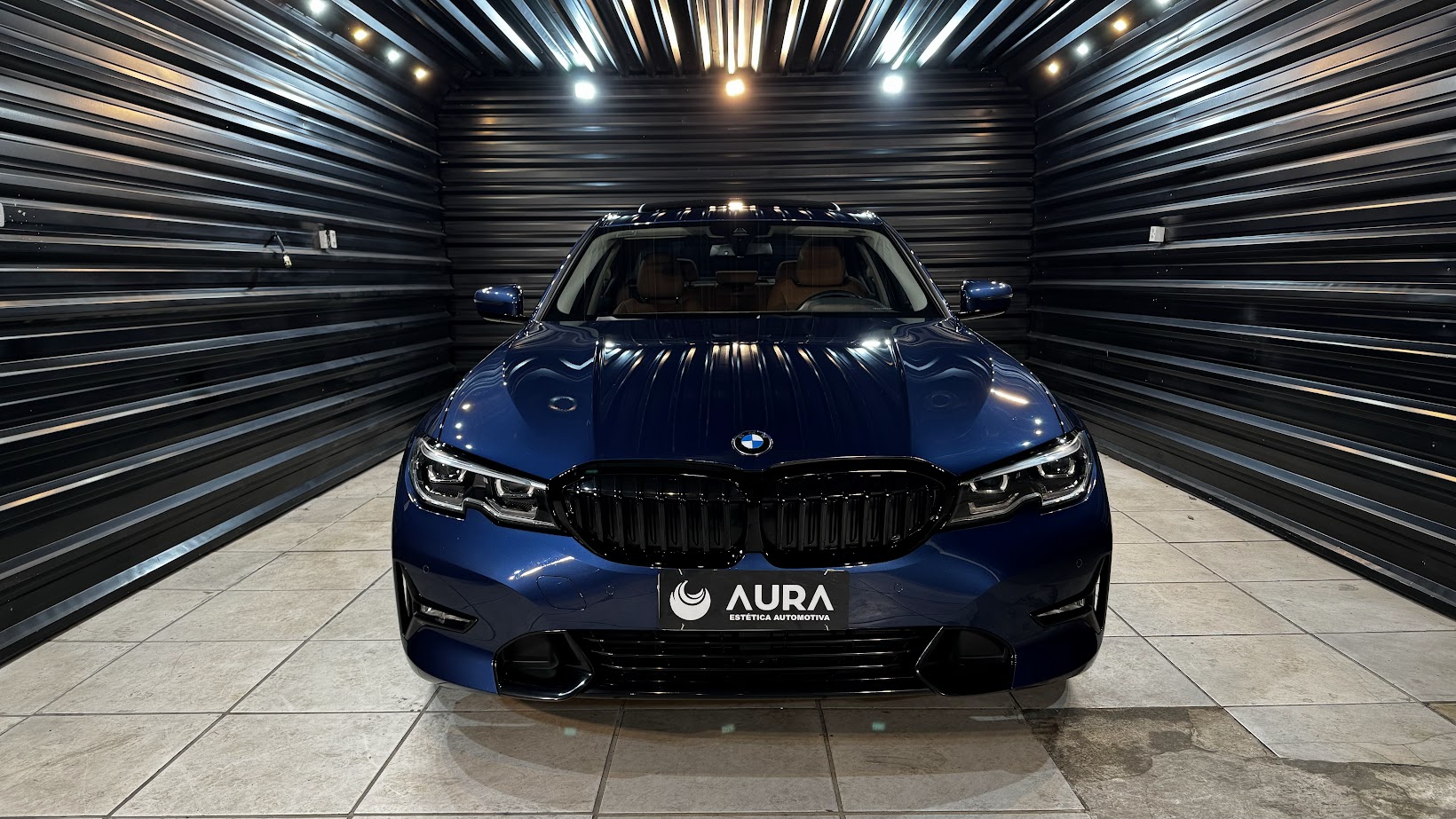 Instalação de película automotiva