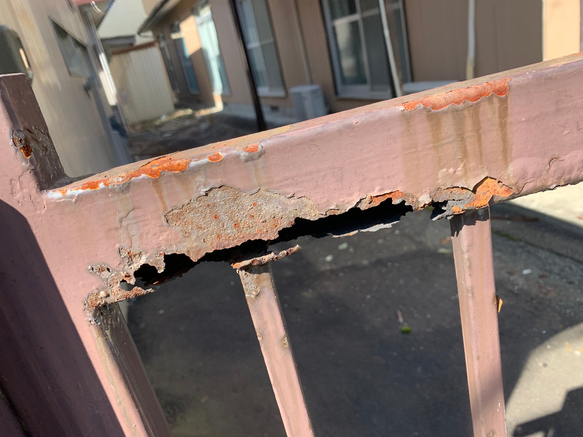 フェンスの腐食補修 - 施工前