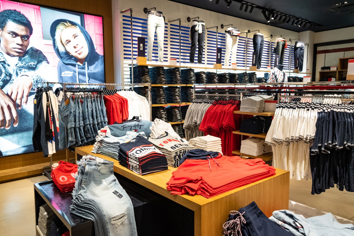 Tommy Hilfiger Men's Store - Image 5