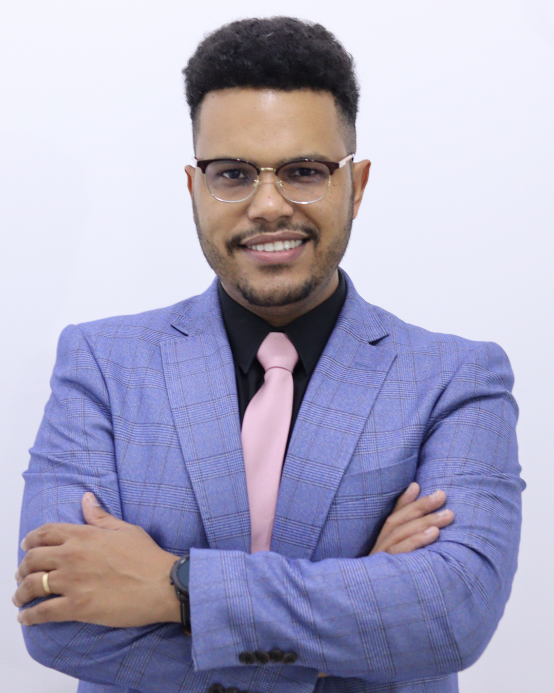 Dr. William Carvalho