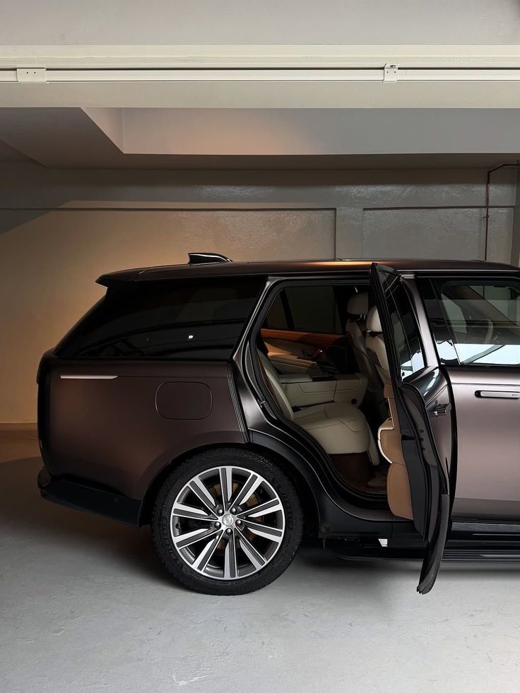 Range Rover Autobiography