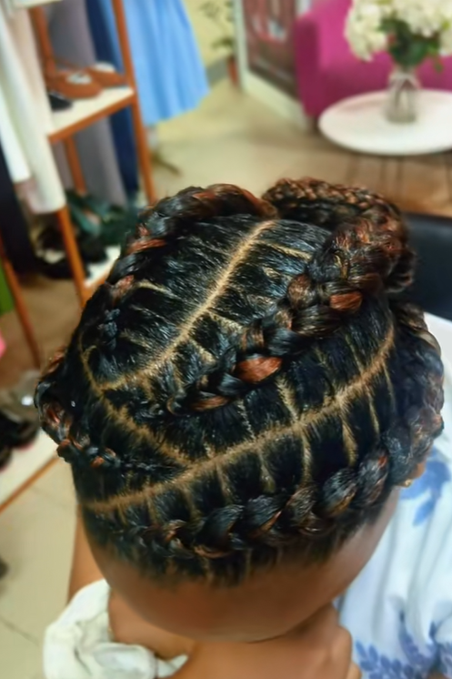 Tranças Box Braids com Risca