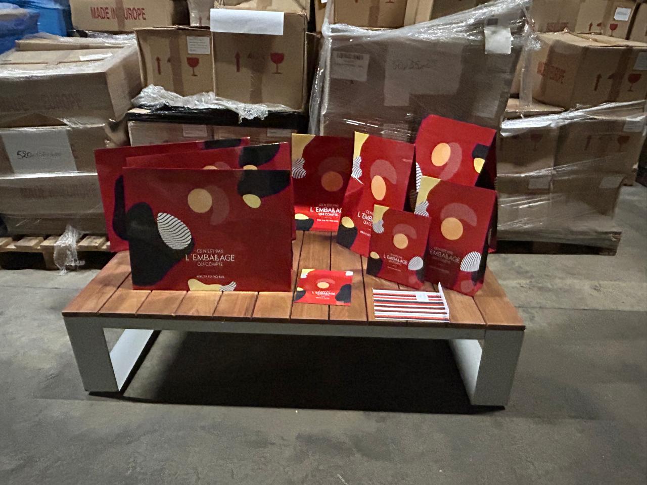 Collection de pochettes cadeaux sur palettes