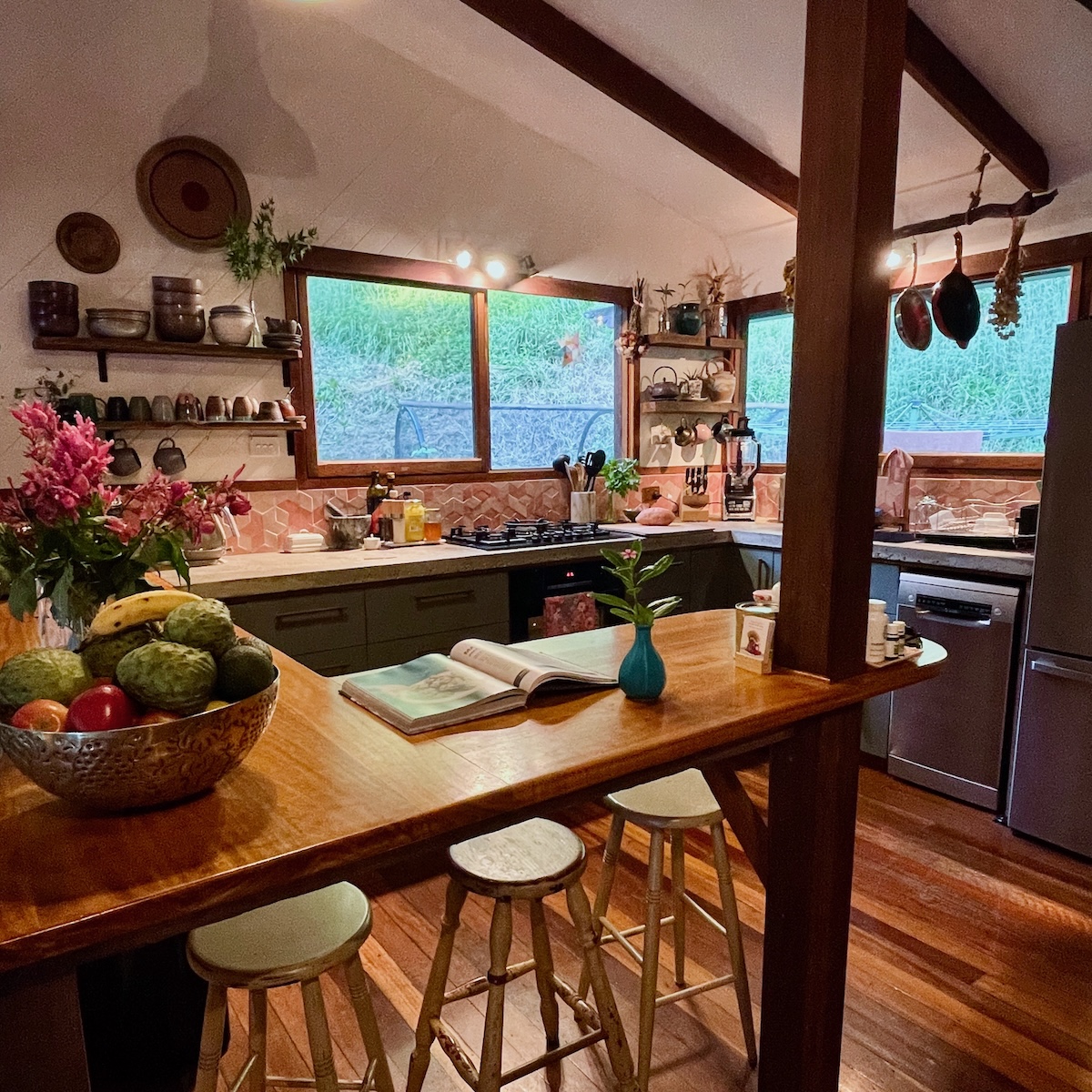 Breakfast bar and kitchen view
