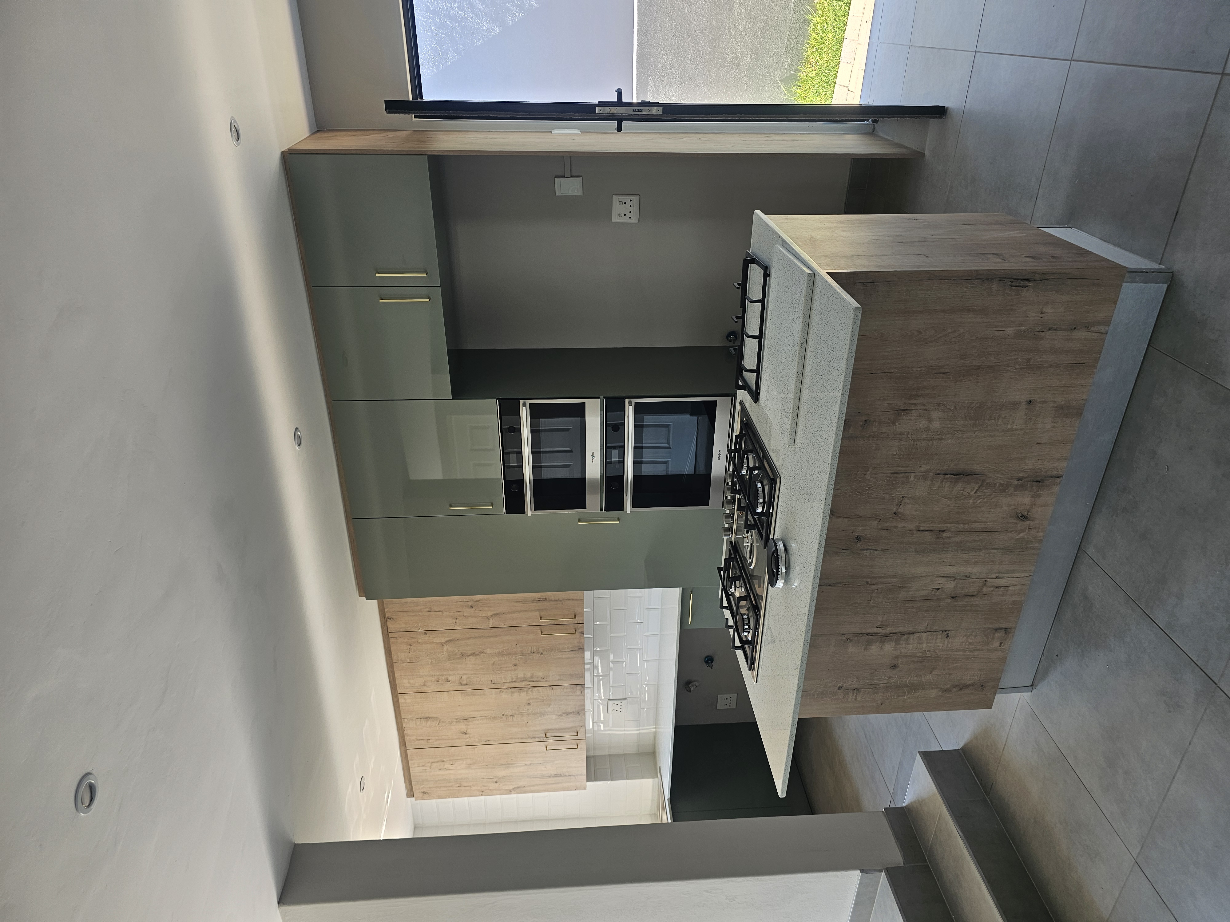 Two Tone Functional Kitchen