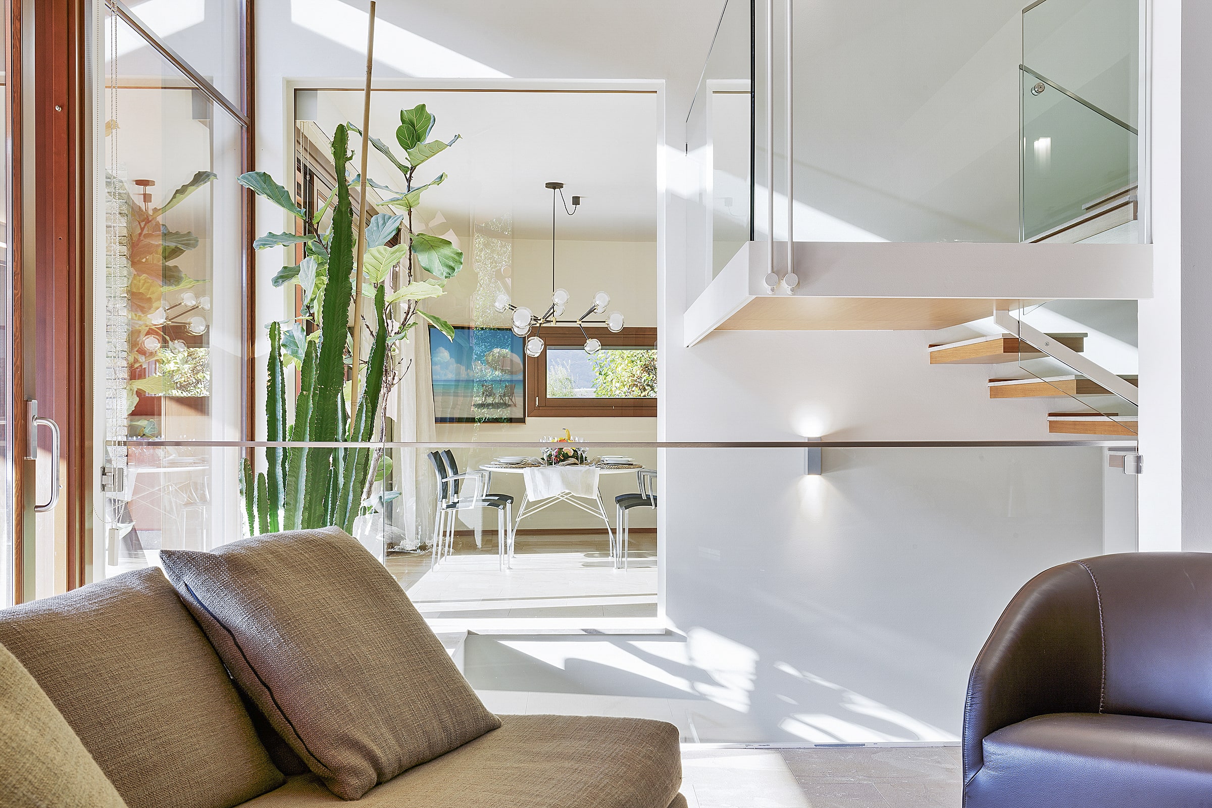 Living room (1st Floor)