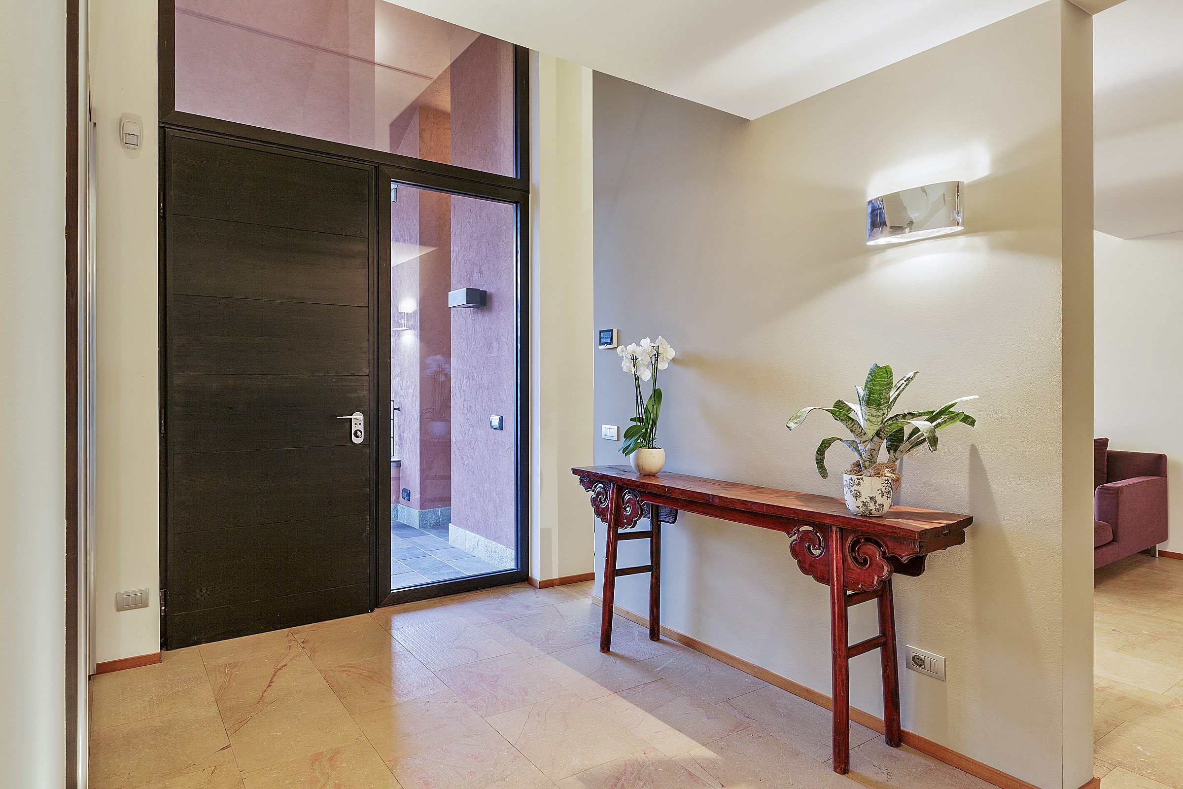 Main Entrance Hall (1st Floor)