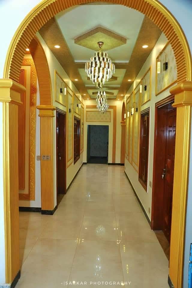 Gallery 5