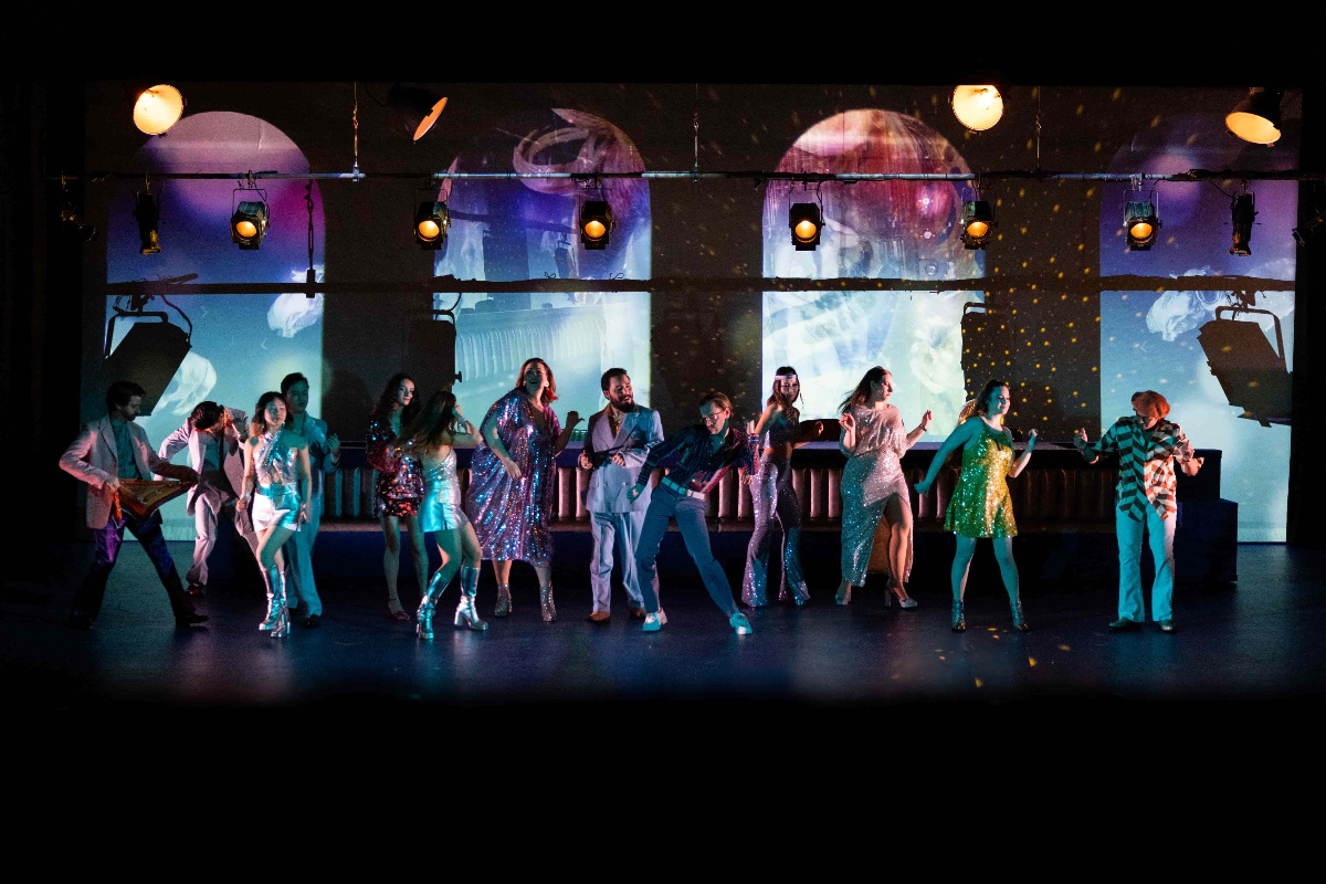 Classical World - Photo 9