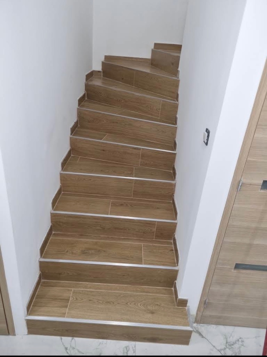 Pose carrelage grand format salon