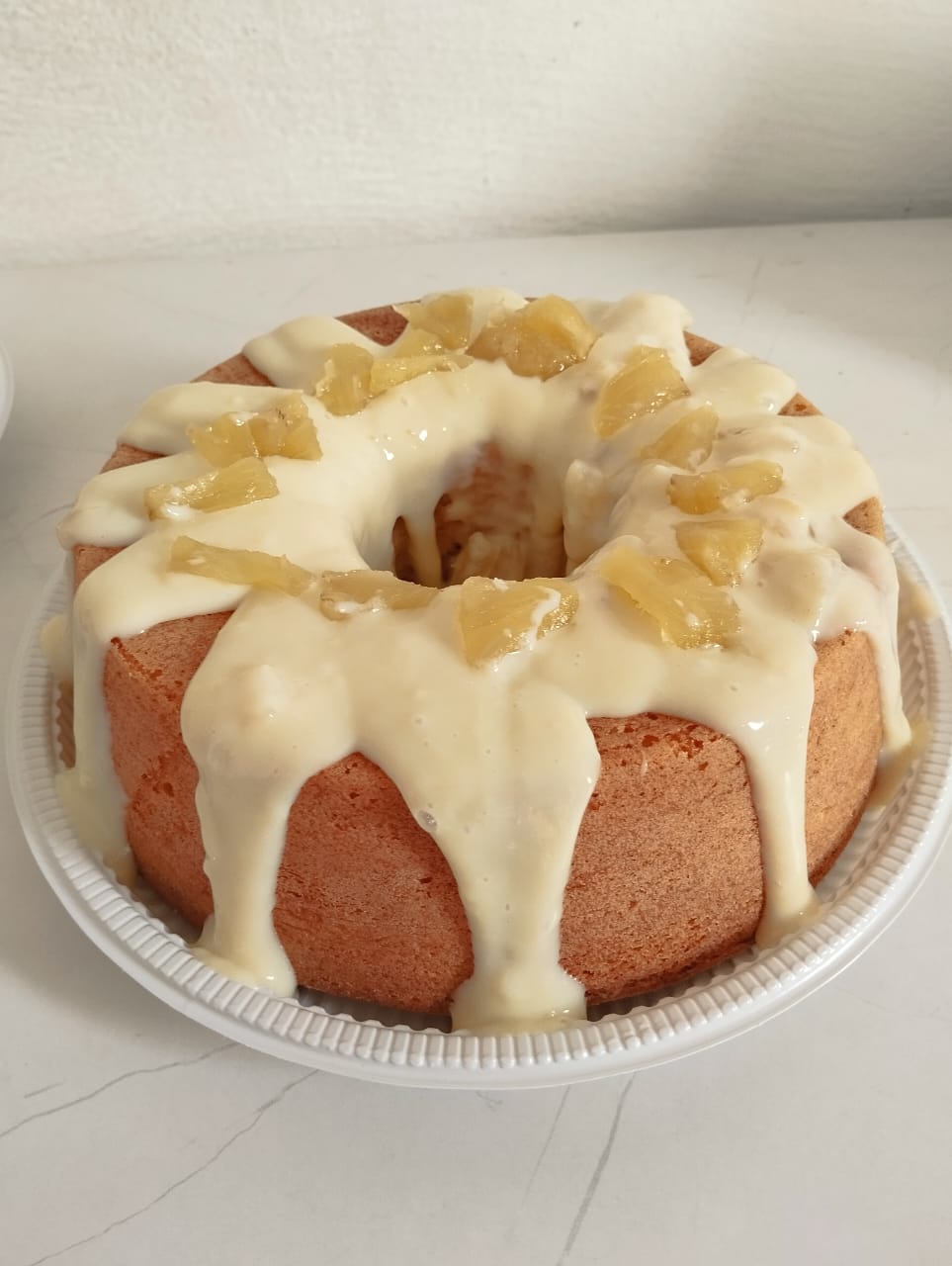 Bolo com recheio de Abacaxi