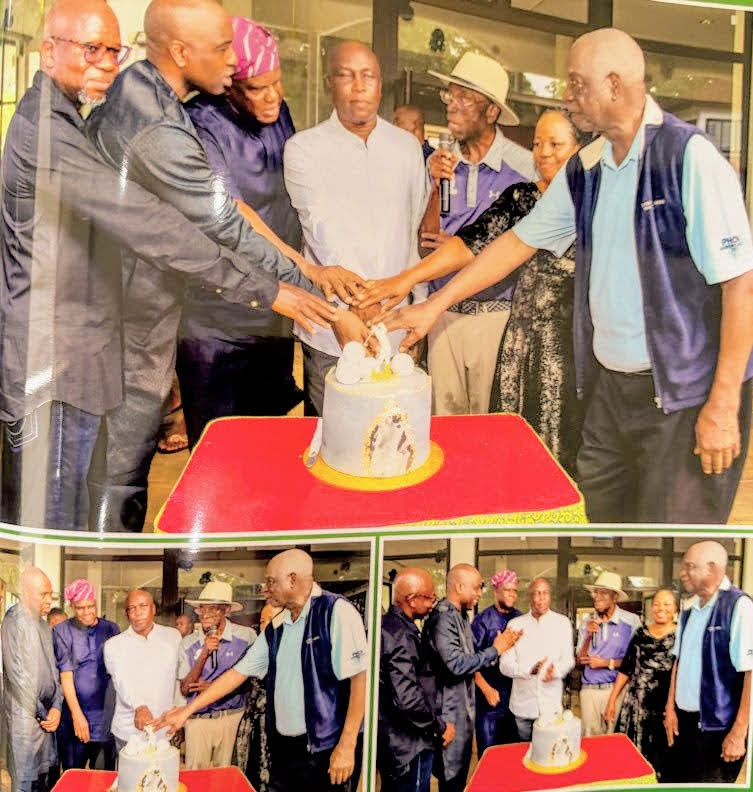 Ceremonial cake cutting at the IBB Golf Club dedication event