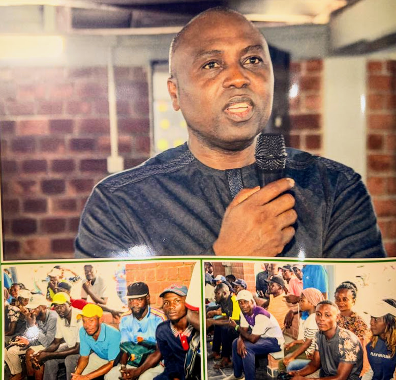 Cecil Ezem Osakwe delivering his speech at the IBB Golf Club dedication event