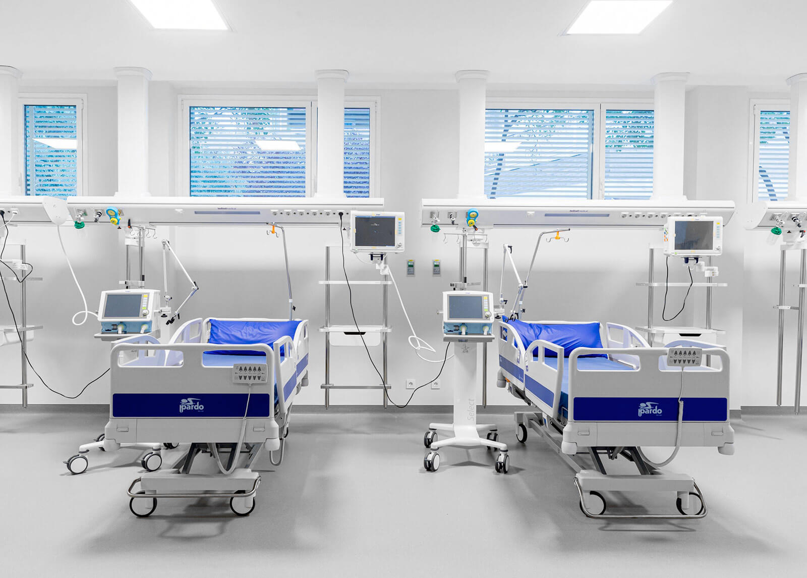 Matériel médical pour établissements de santé