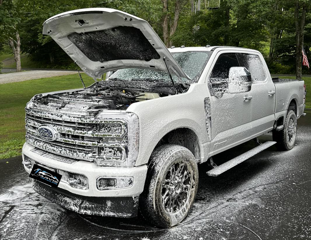 Exterior Detailing in Perkinsville