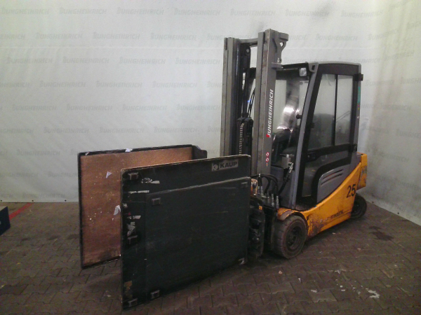Jungheinrich EFG 320