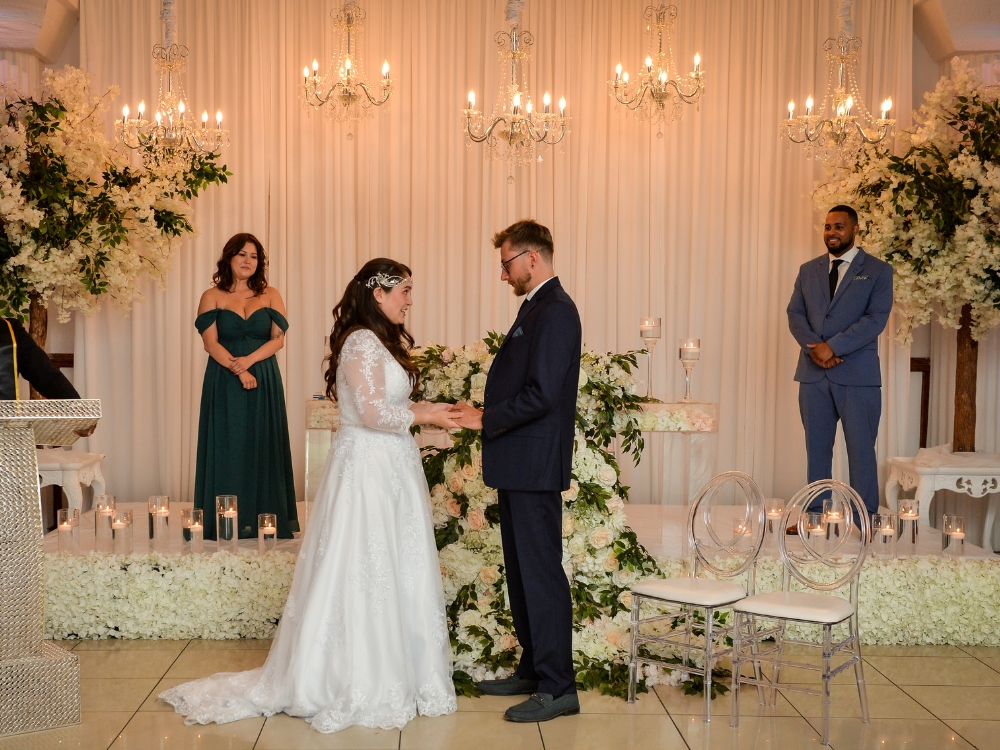 Le mariage, comme une voiture, demande plus qu'un beau départ Le mariage, comme une voiture, demande plus qu'un beau départ