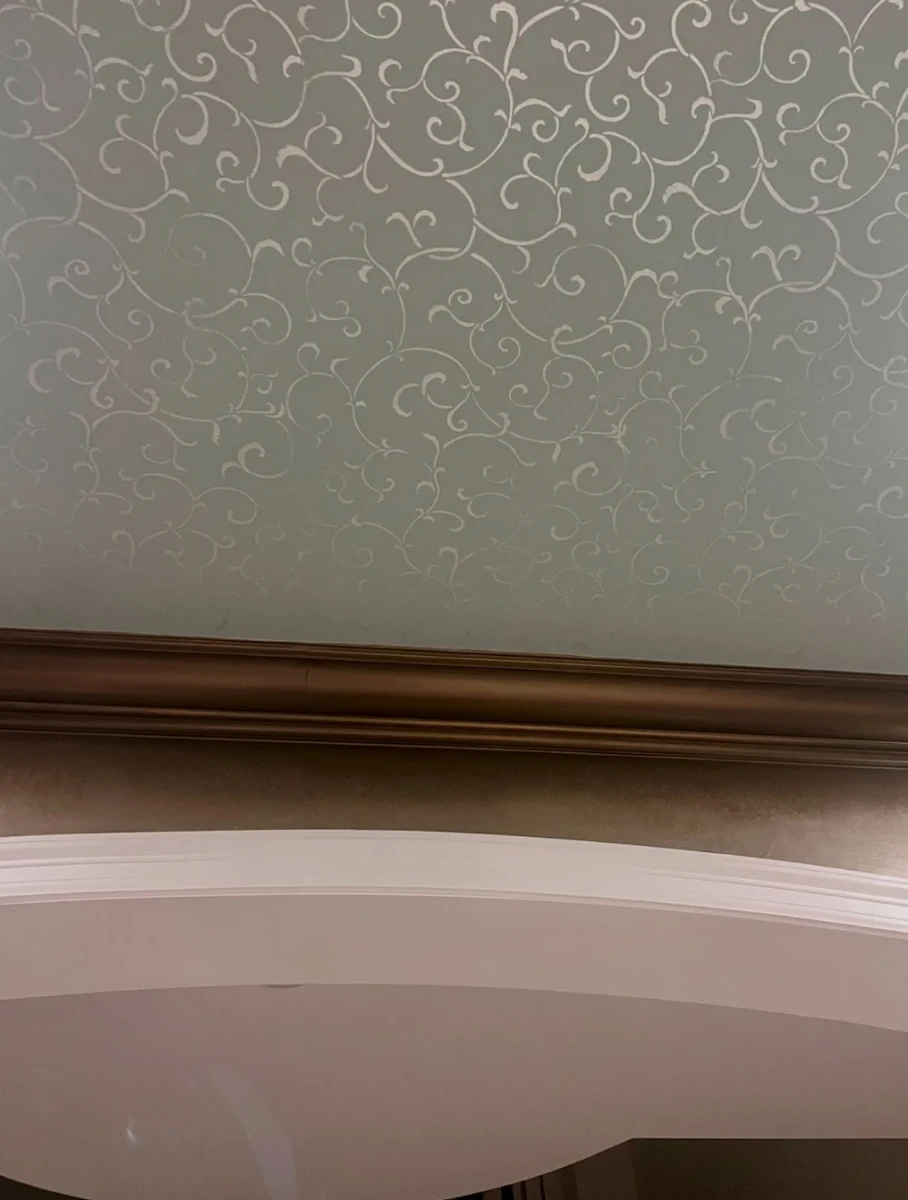 Sophisticated decorative ceiling detail Houston showcasing expert craftsmanship and luxury finishes