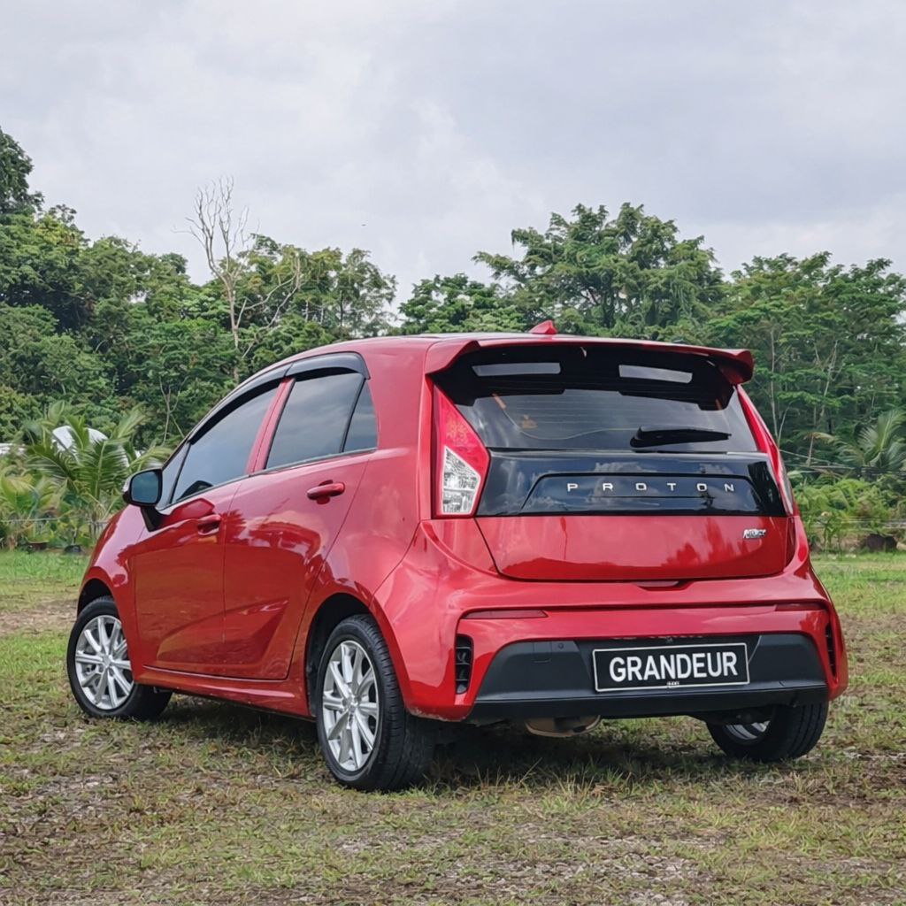 Proton Iriz - gambar 3