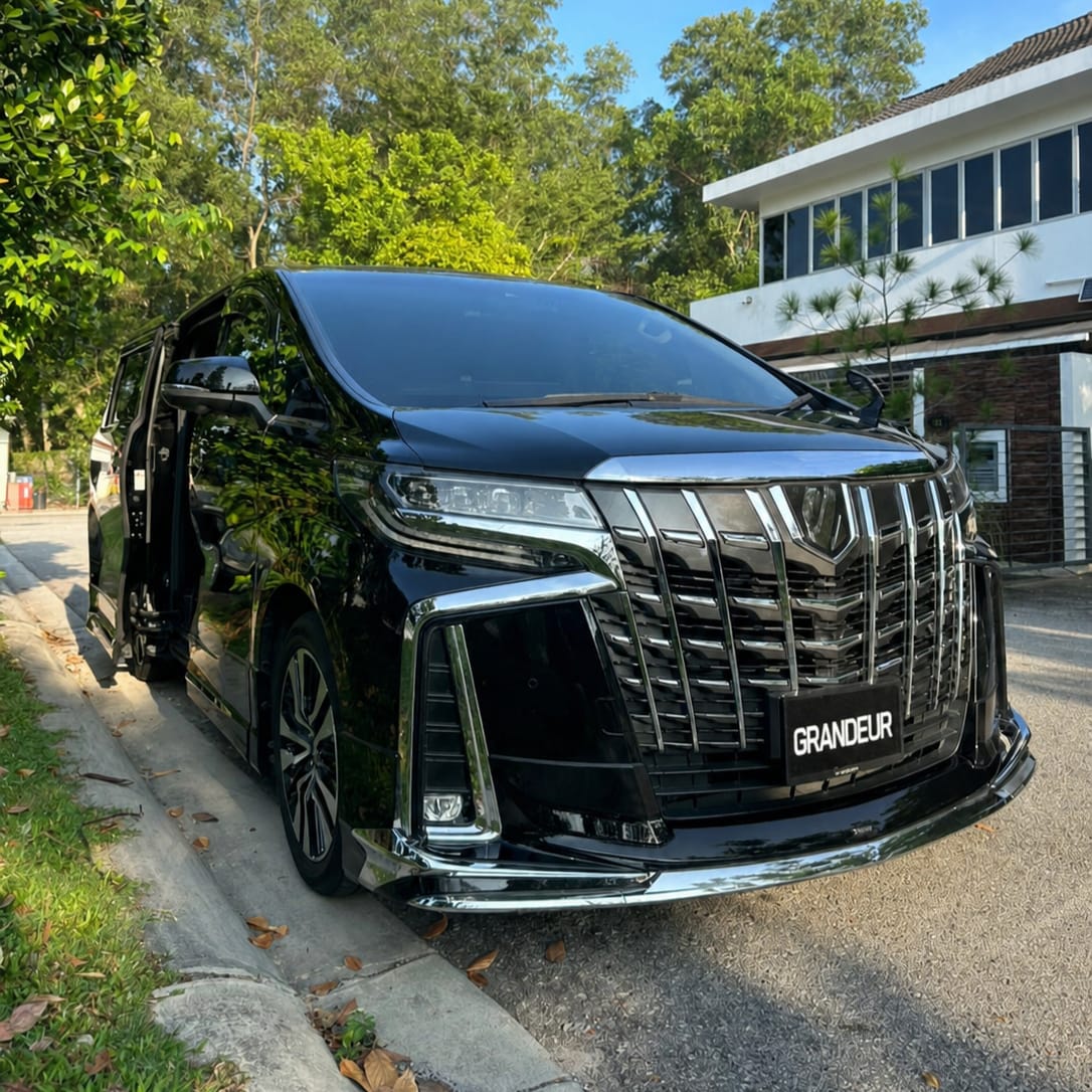 Toyota Alphard interior premium captain seat
