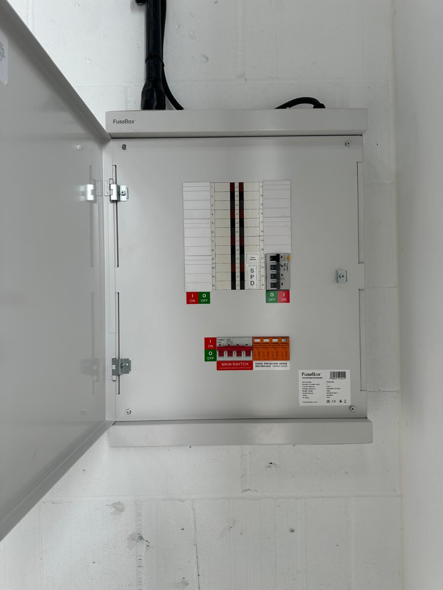 Commercial Electrician