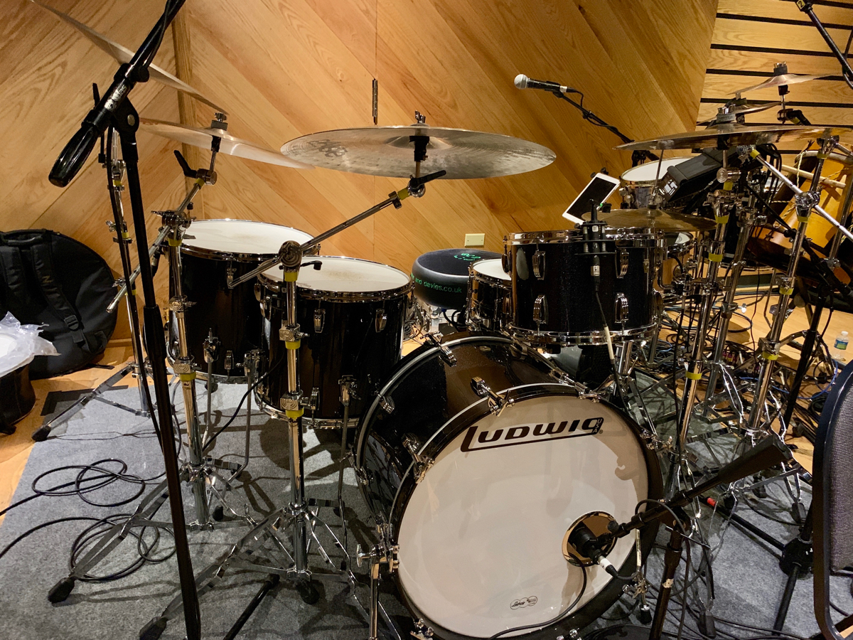 Ludwig Classic Maple Black Glass